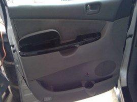 2005 TOYOTA SIENNA, SILVER, LE MODEL, 3.3L, FWD, AT.  Z26278